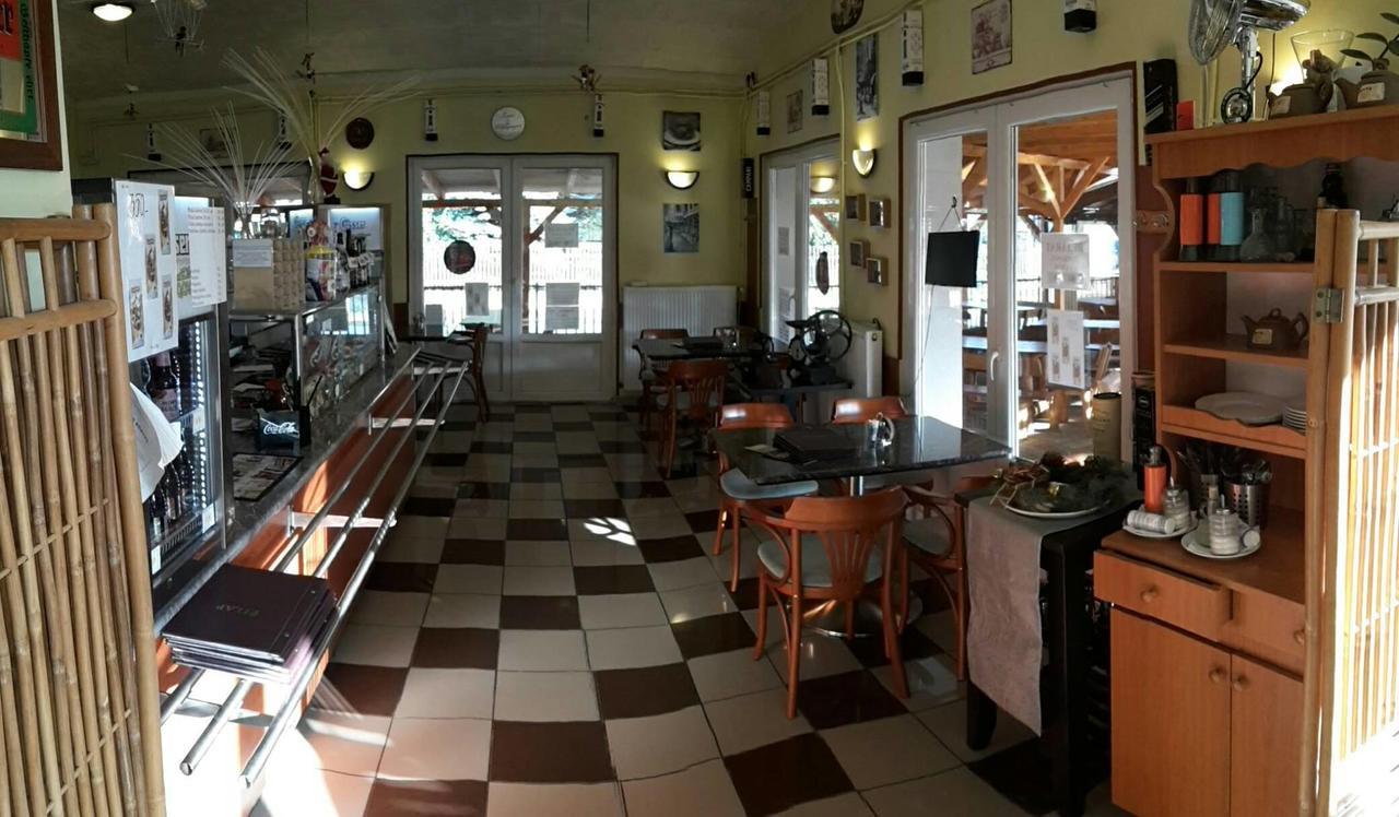 Mezőkövesd Grill Terasz Etterem Es Szallashely מראה חיצוני תמונה